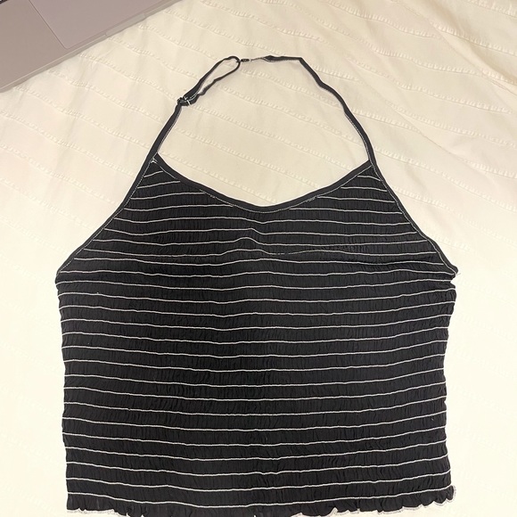 Guess halter top - Picture 3 of 4